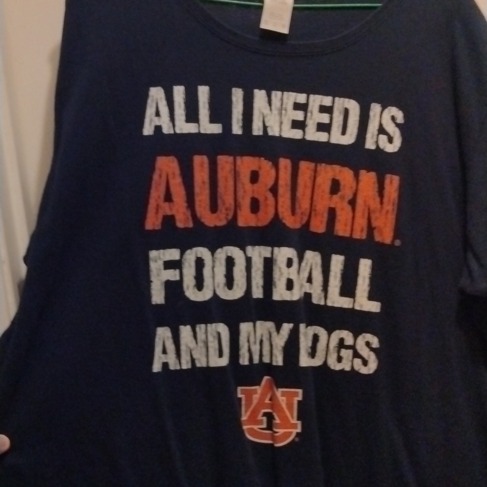 Auburn Tigers and Dogs Tshirt